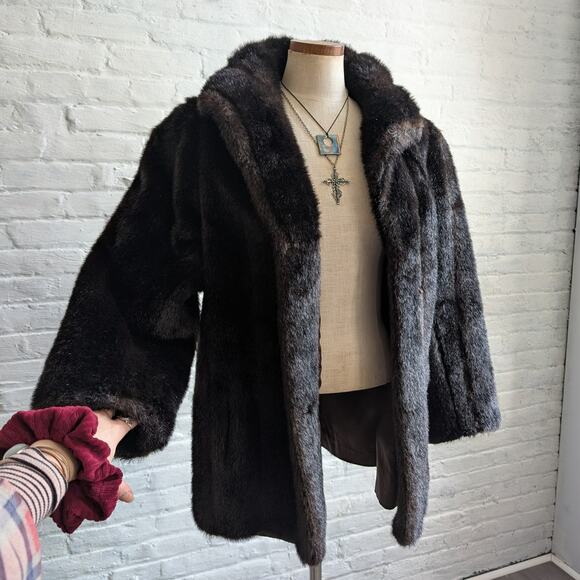 Vintage Jackets & Blazers - Vintage Brown Faux Fur Coat Plush Minimalist Mob Wife Fuzzy Glam Goth Jacket